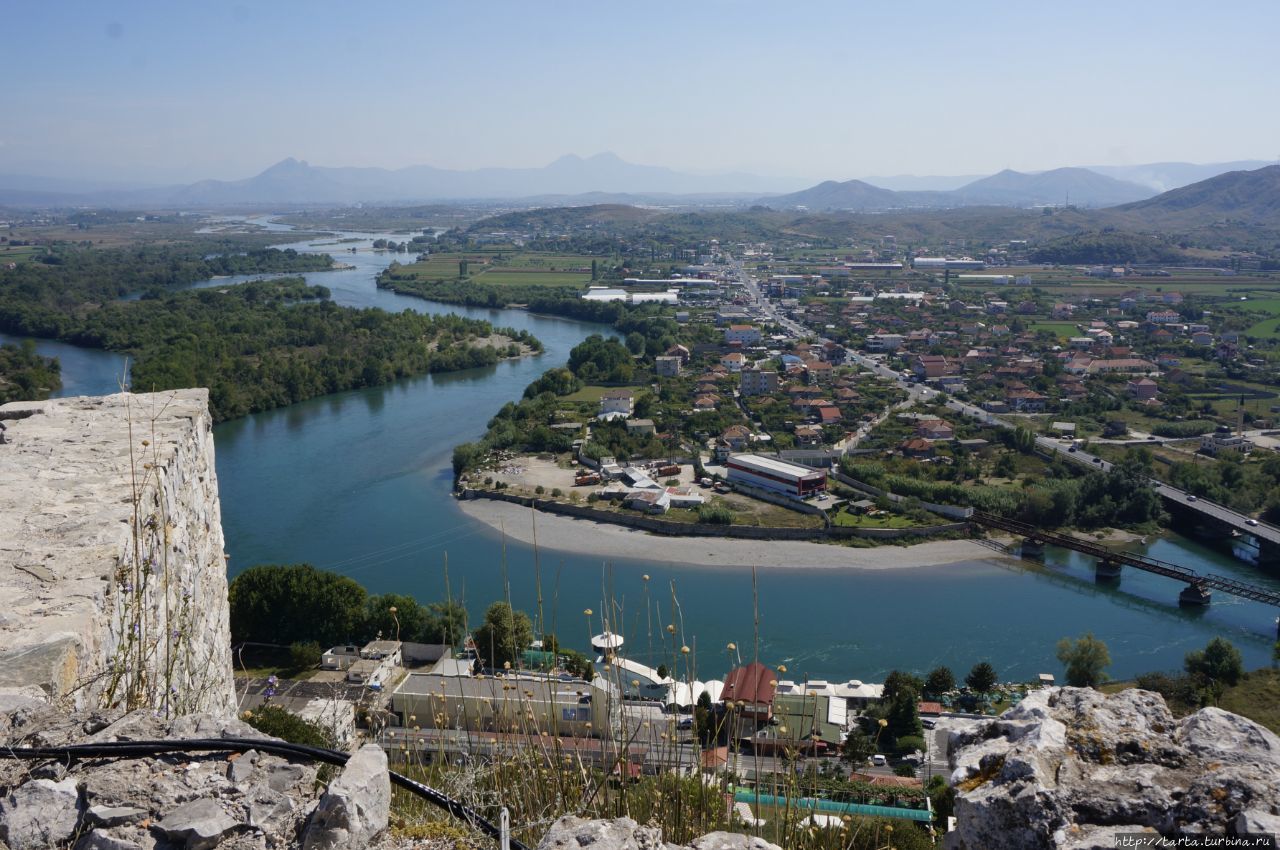 Шкодер проездом и крепость Розафа Шкодер, Албания Шкодер проездом и крепость Розафа Шкодер, Албания