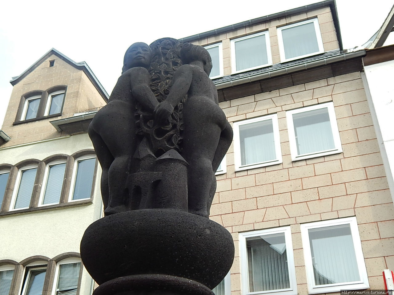 Майeн. Скульптура из базальта Майен, Германия