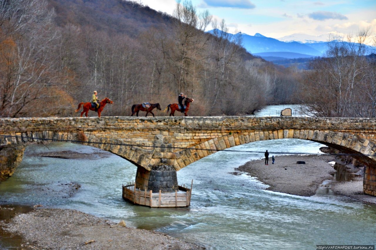 Даховская. Старый Каменный мост