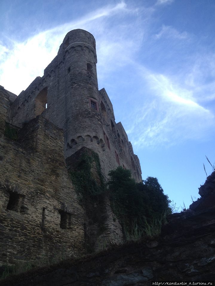 Крепость Райнфейлс (в долине Лорелей) Санкт-Гоар, Германия