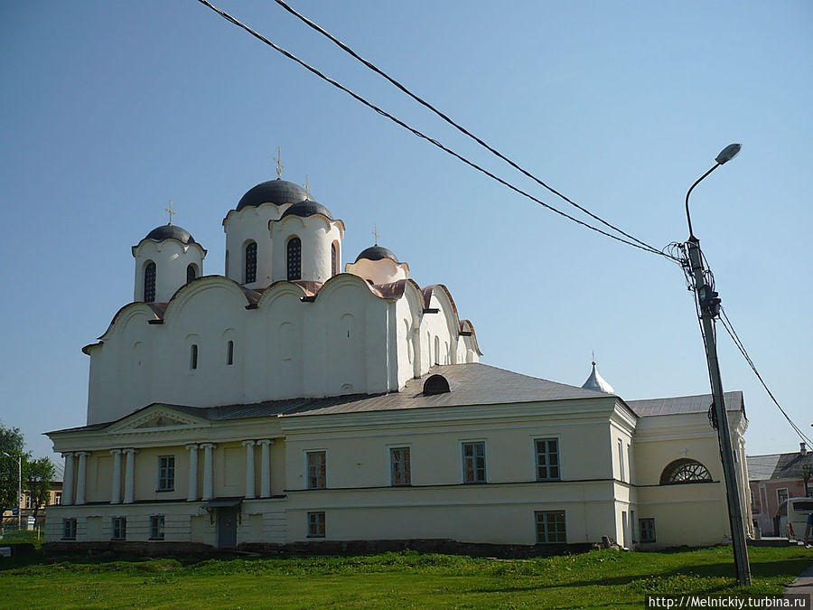 Прогулка по Ярославу городищу Великий Новгород, Россия