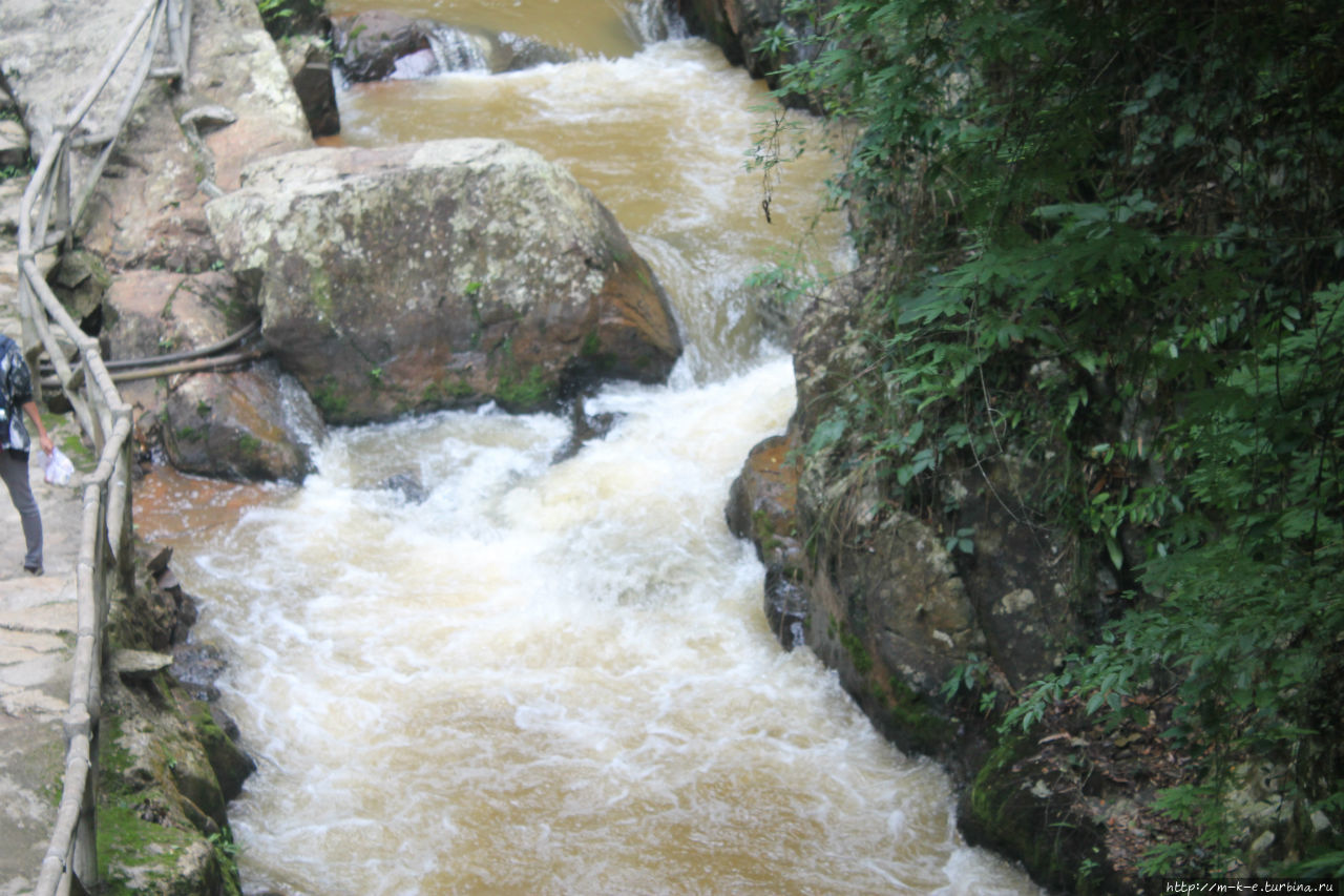 Водопад Датанла. Первый настоящий водопад Вьетнама для нас Далат, Вьетнам