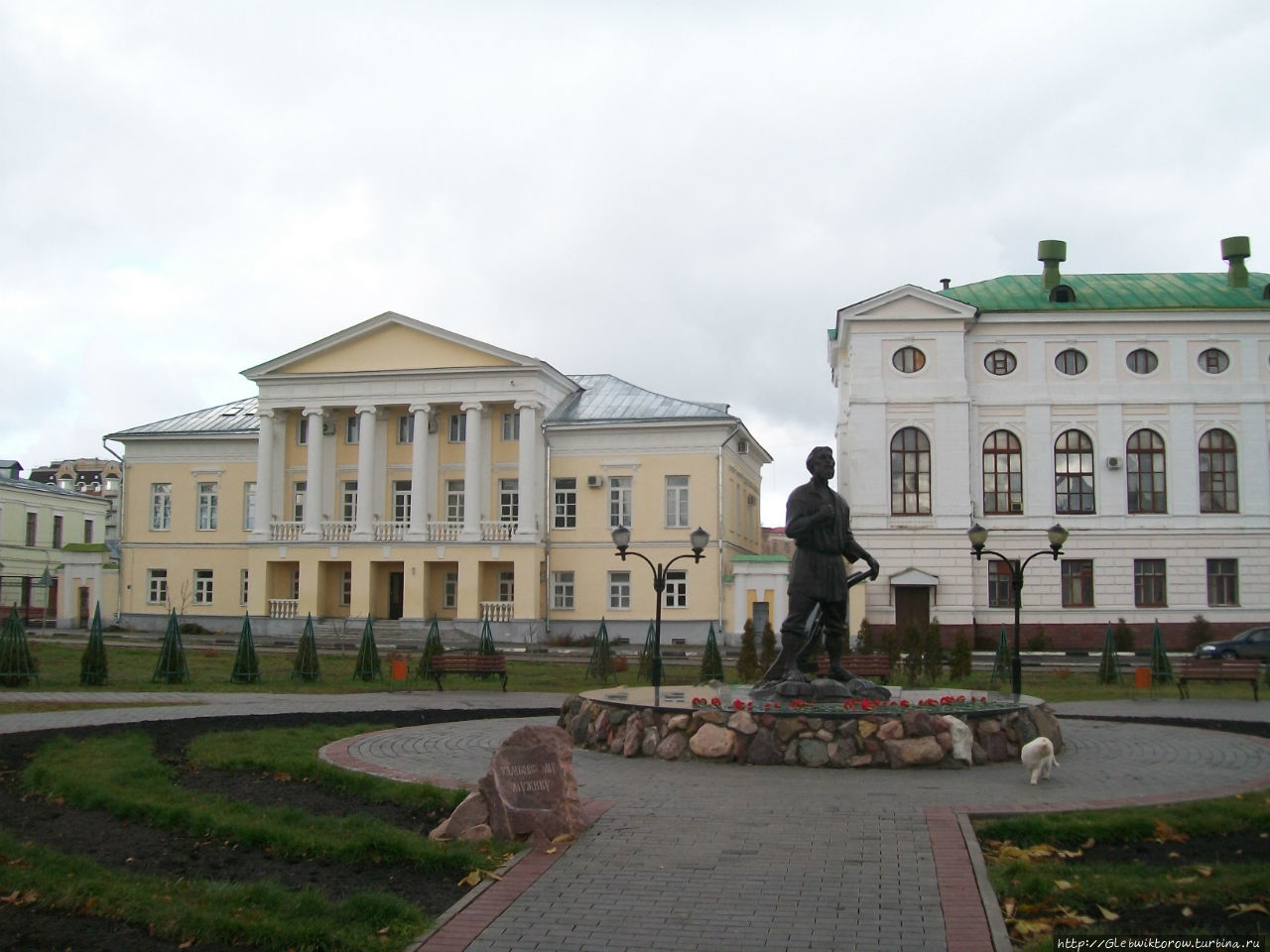 Памятник Тамбовскому Мужику / The Monument To The Tambov Peasant