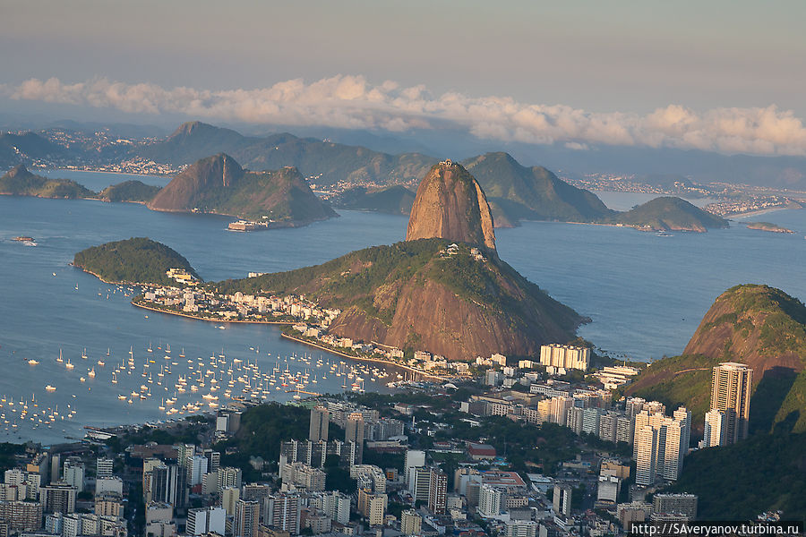 Рио, вид на океан, вход в бухту и Сахарную голову Рио-де-Жанейро, Бразилия