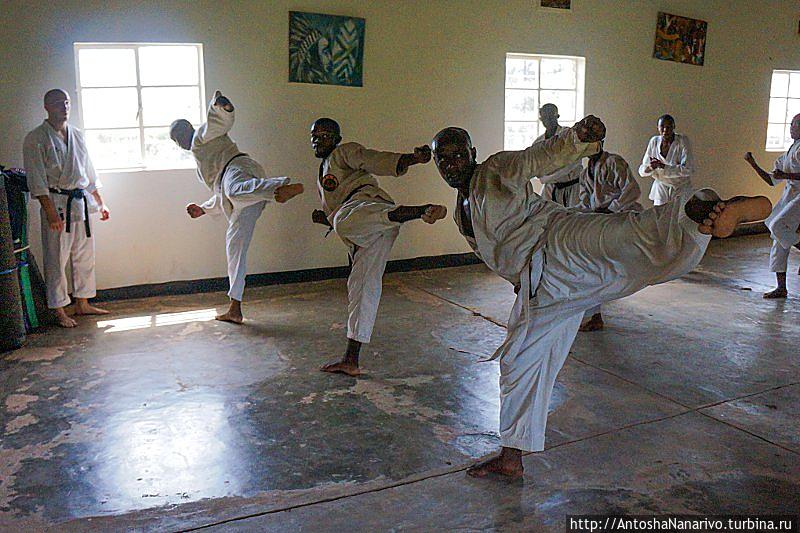 Сибирский сэнсэй Кигали, Руанда