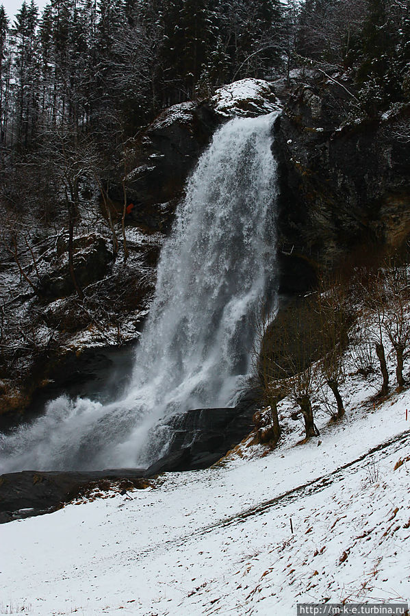 Водопад Steindalsfossen