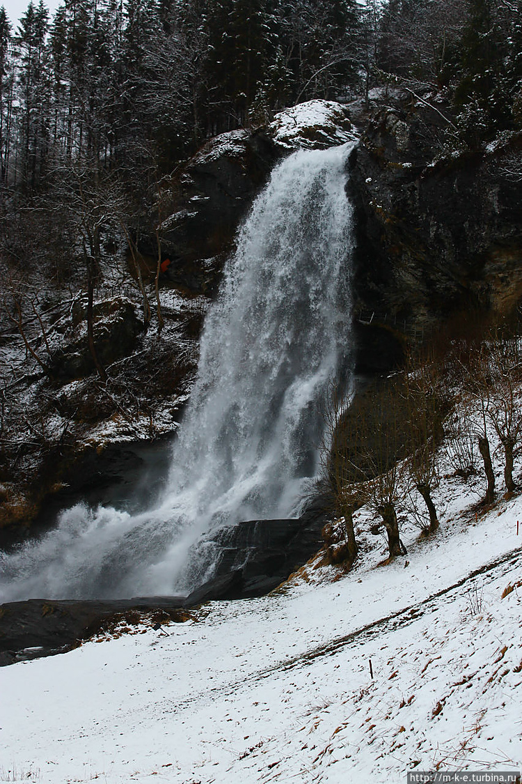 Водопад Steindalsfossen