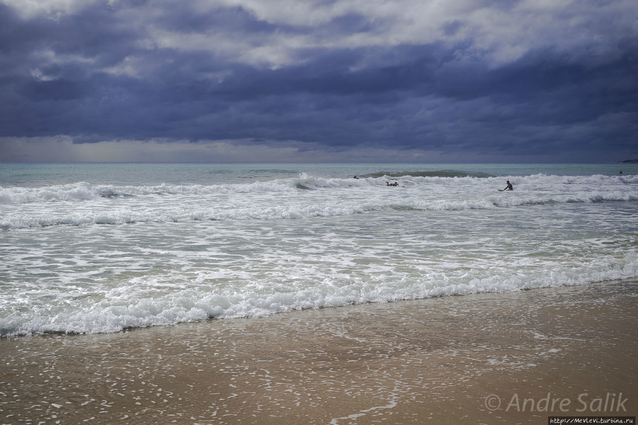 Бушующий октябрьский океан Тарифа, Испания