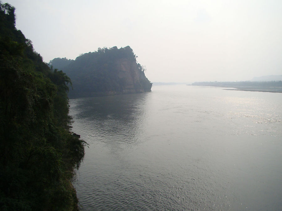 Колосс в Лешане Лешан, Китай