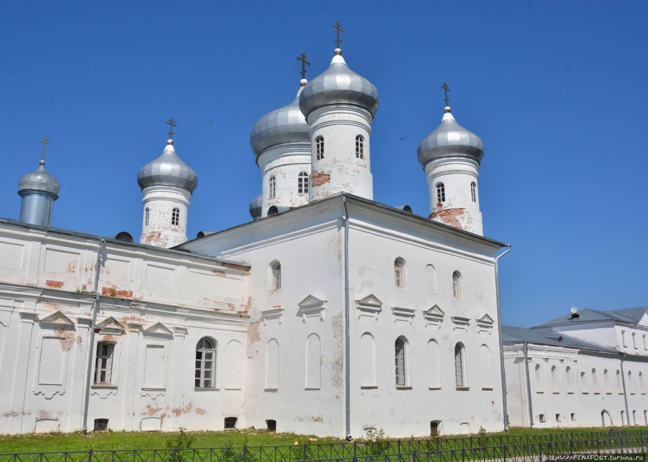 Свято-Юрьев мужской монастырь Великий Новгород, Россия Свято-Юрьев мужской монастырь Великий Новгород, Россия