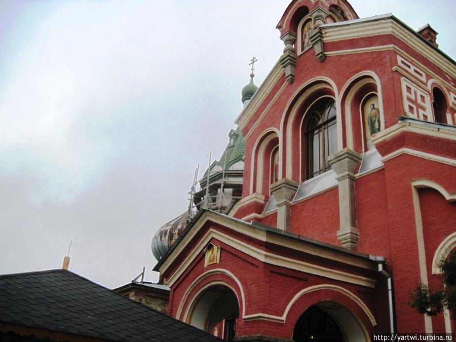 Finbarrs cathedral, cork city by griangraf. Церковь вознесения в коломенском отмывка. Фрагмент церкви. Фрагмент храма. Храм успения пресвятой богородицы на покровке в москве.