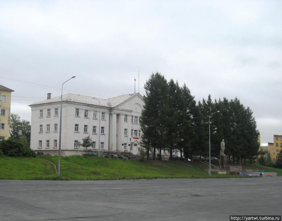 Площадь Ленина и администрация Кондопога, Россия