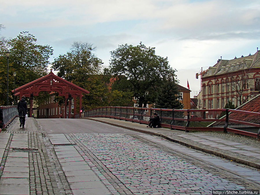 Старый деревянный мост Тронхейм, Норвегия