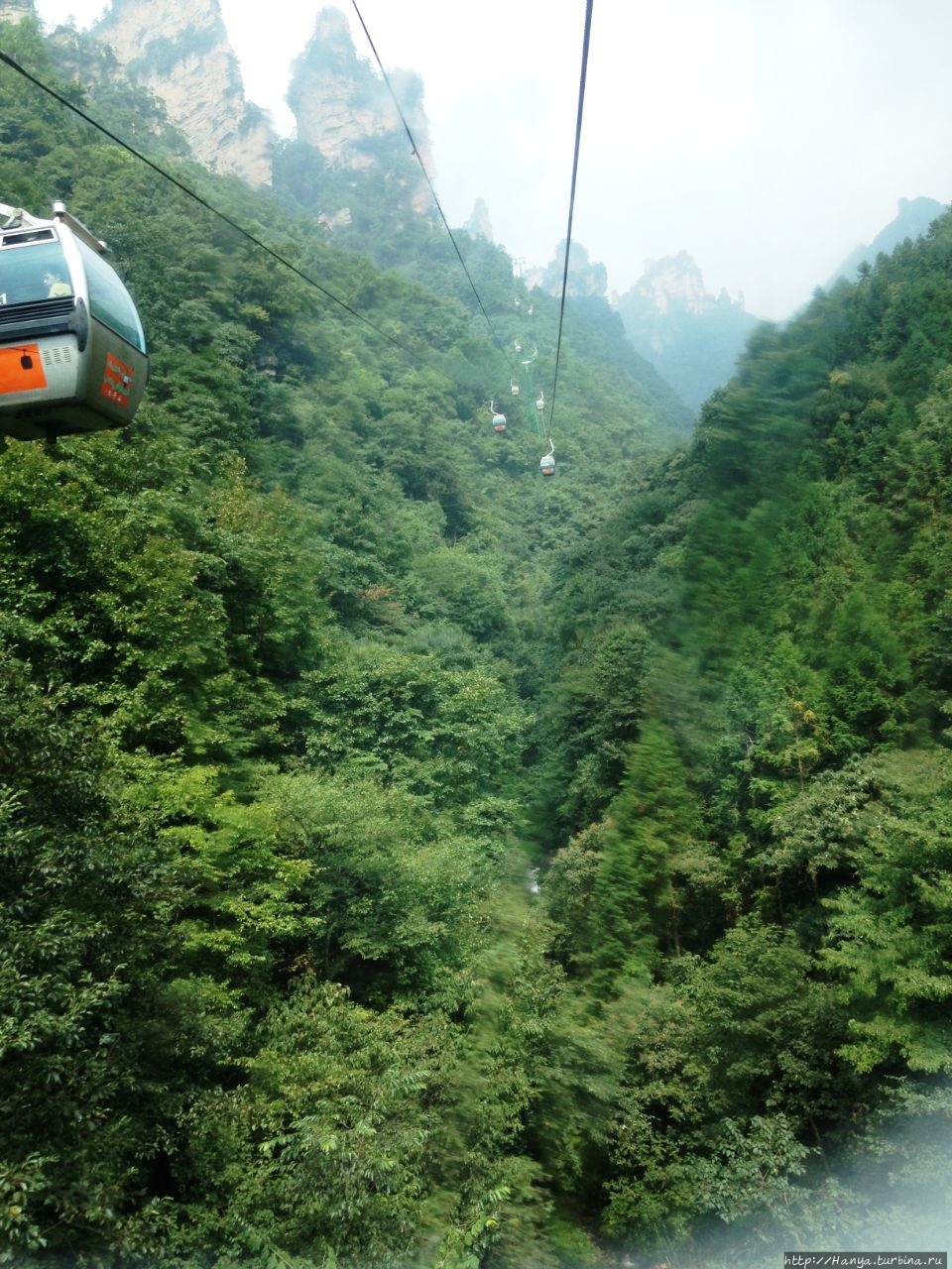 Фуникулер Tianzi Mountain Чжанцзяцзе Национальный Лесной Парк (Парк Аватар), Китай