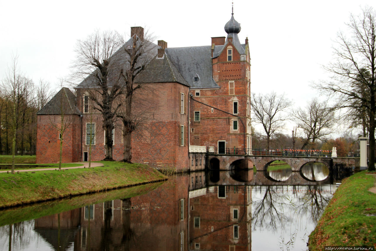 Замок Каненбург Ваассен, Нидерланды