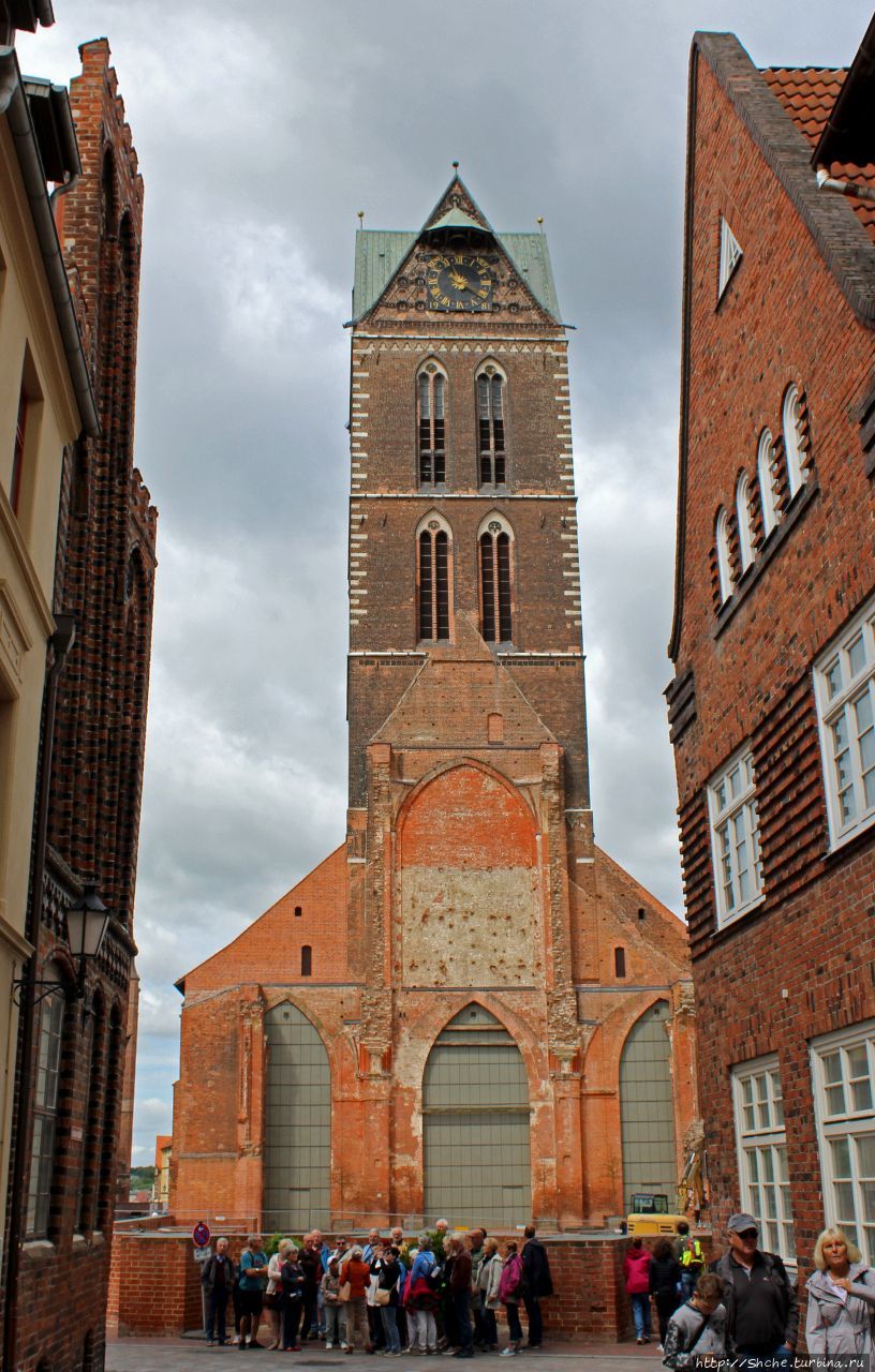 Башня бывшей церкви Святой Марии Висмар, Германия