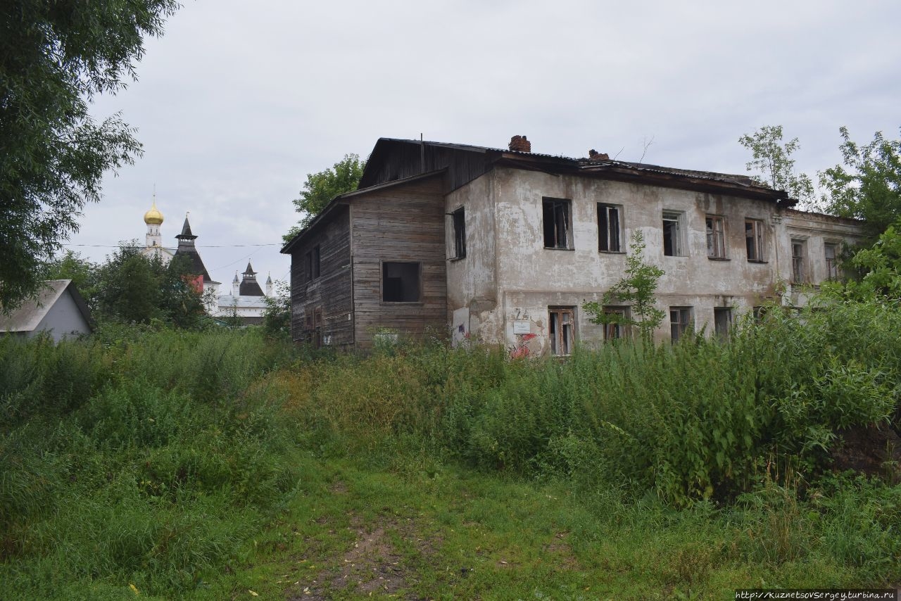 Спасо-Яковлевский Димитриев монастырь Ростов, Россия