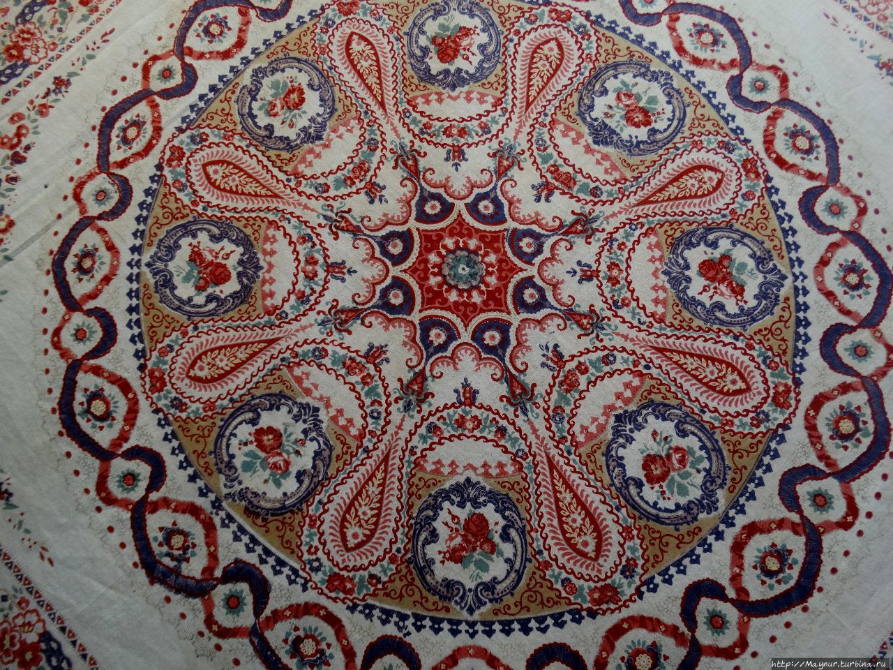 Эта темно- вишневая шаль... Южно-Сахалинск, Россия