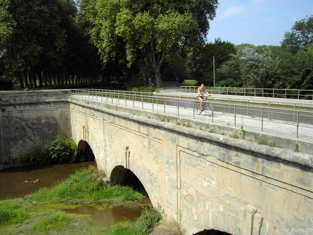 Акведук Орбьель / Orbiel Aqueduct