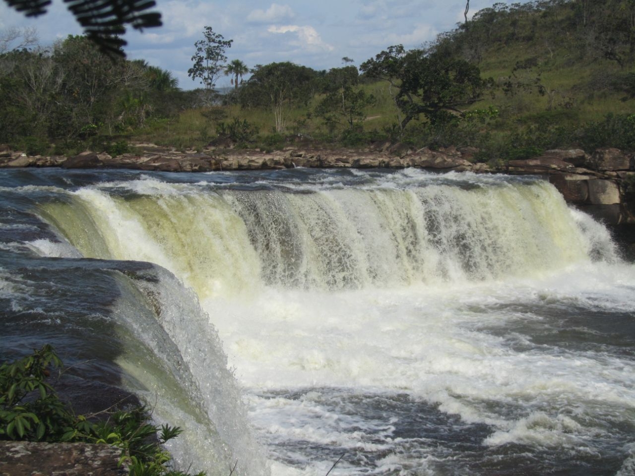Водопад Юруани (или Сальто Арапена) Национальный парк Канайма, Венесуэла