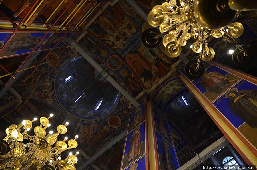 Внутри собора Суздаль, Россия