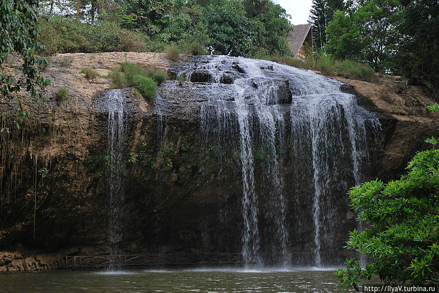 Водопад Prenn