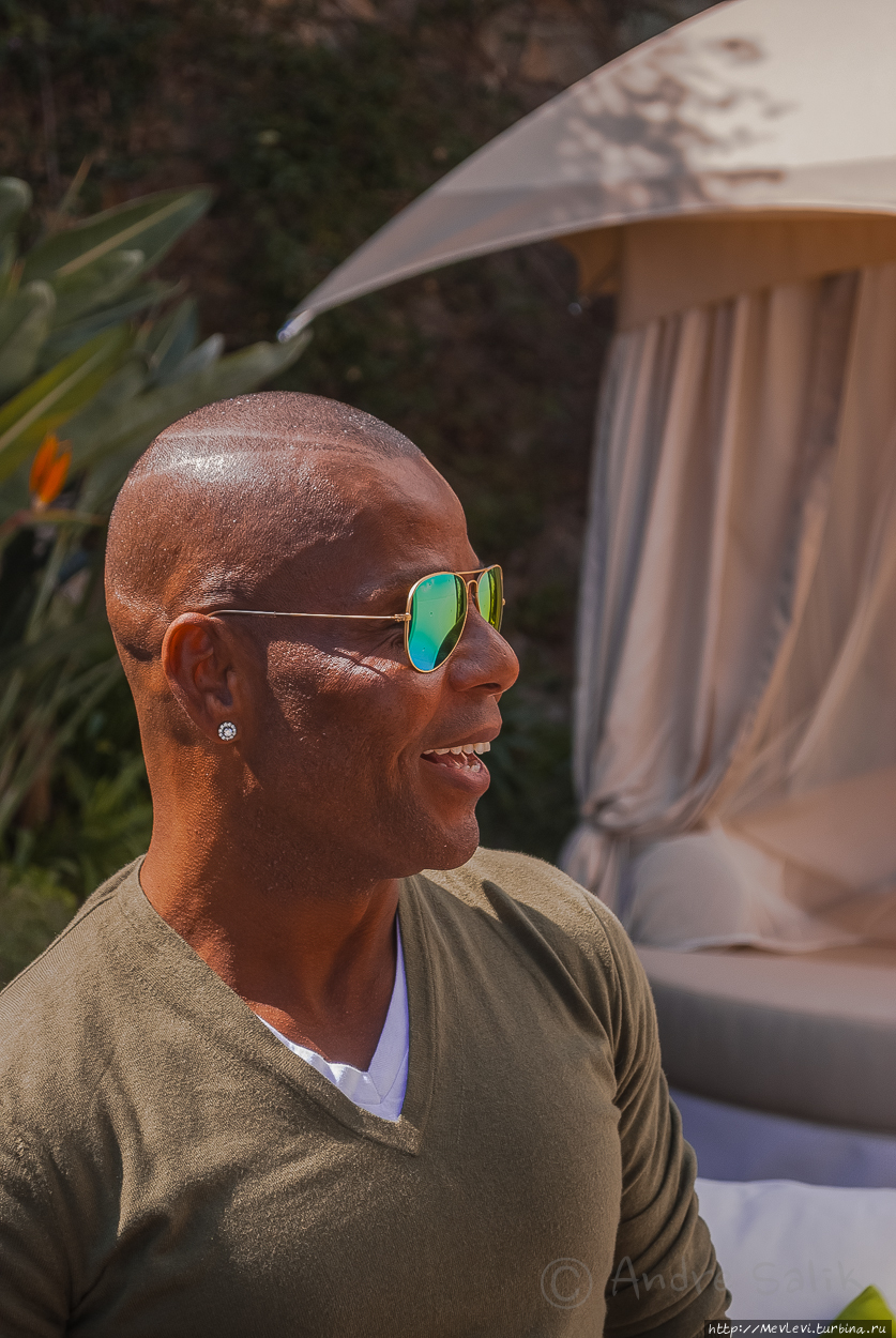 В апреле на средиземном Ситжес, Испания