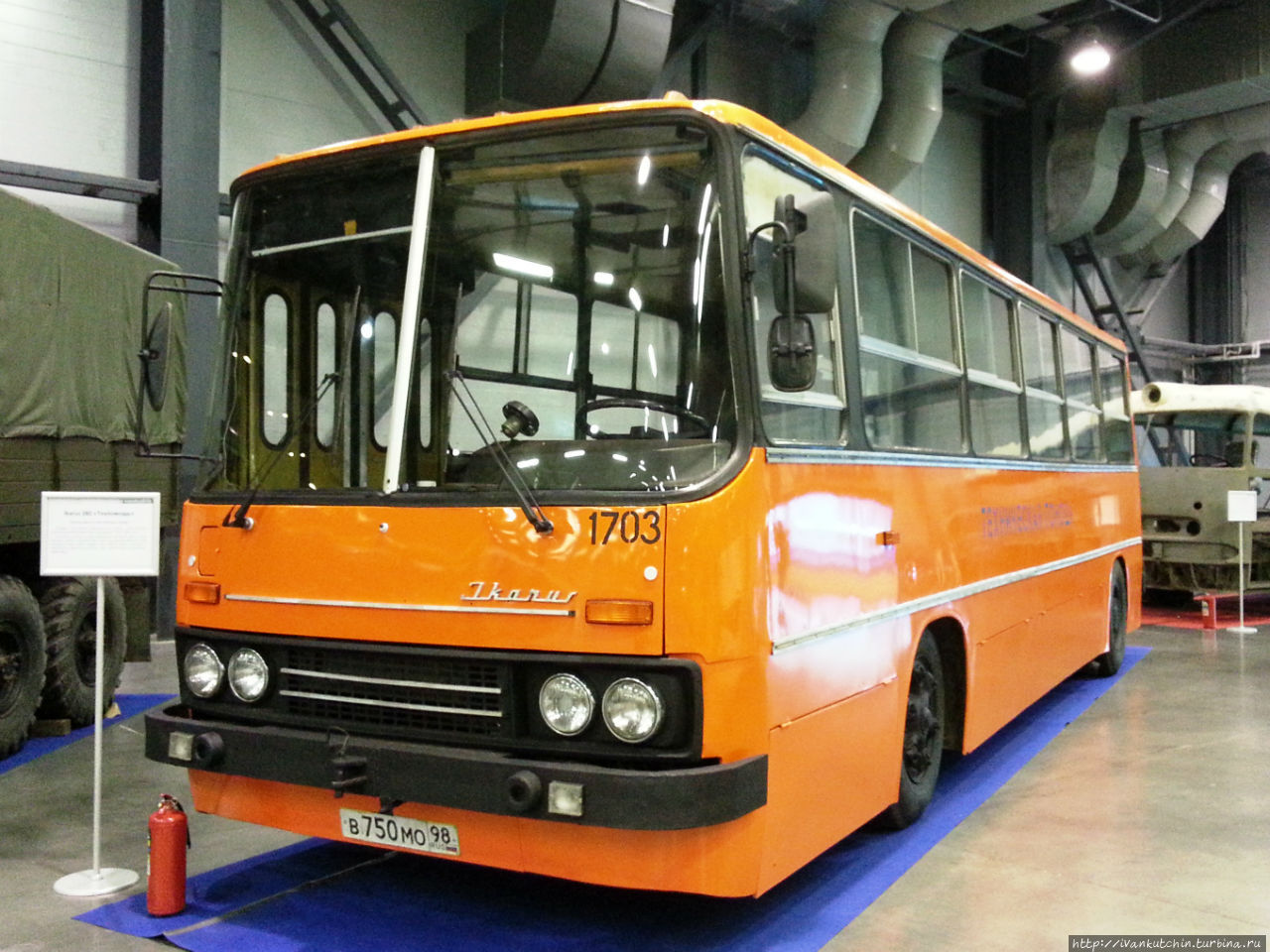 Автошоу: Маруся, Победа и Луноход Санкт-Петербург, Россия