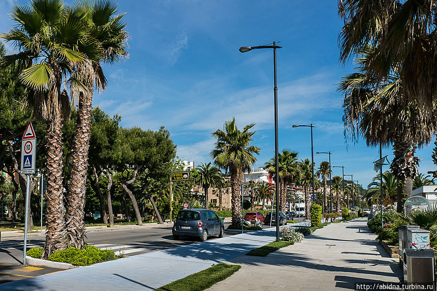 Нижняя часть городка, курортная зона