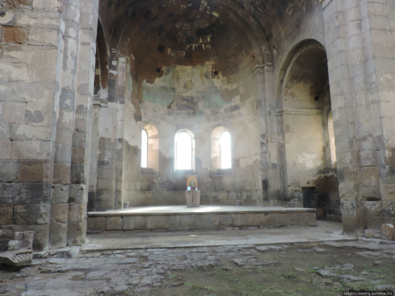 Село Аруч.Развалины дворцового комплекса Армения