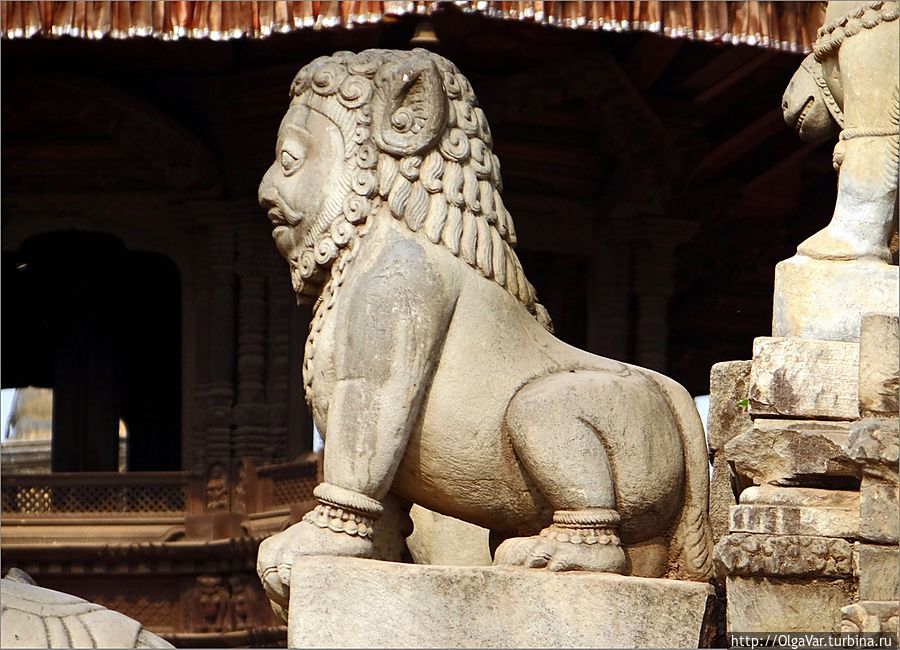 Кимпируши — это загадочные существа с головой человека и телом льва Бхактапур, Непал