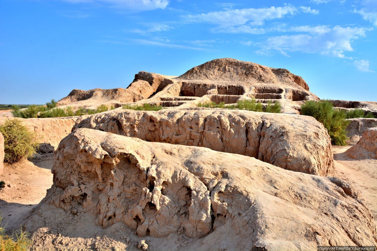 Город-крепость Топрак-кала Бустан, Узбекистан