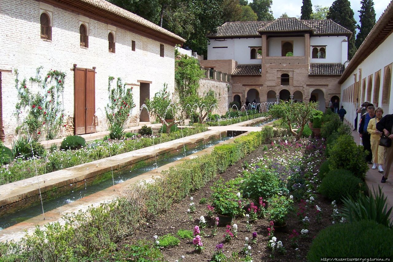 Гранада по минимуму Гранада, Испания Гранада по минимуму Гранада, Испания