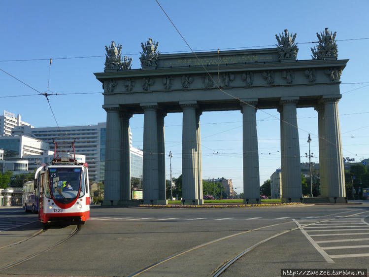 Площадь Московских ворот