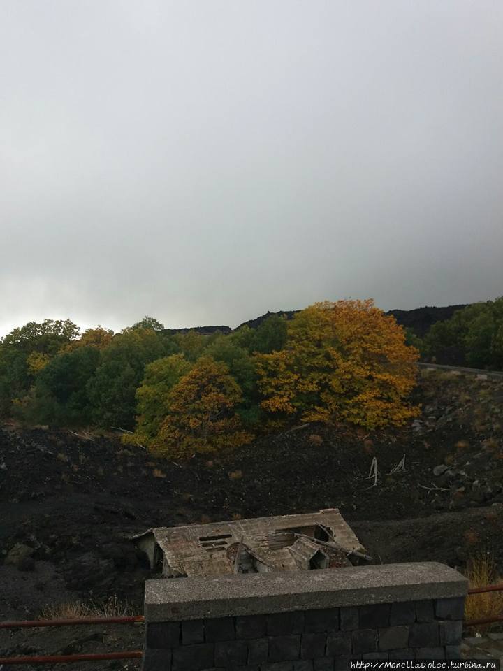 Национальный парк вулкан Etna: кратеры, гроты... Вулкан Этна Национальный Парк (3350м), Италия