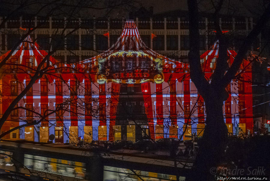 Фестиваль света “Рига сияет” (