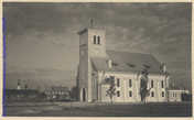 Церковь в 1930-х, еще без шпиля. С сайта архива Национальной Библиотеки Эстонии digar.ee