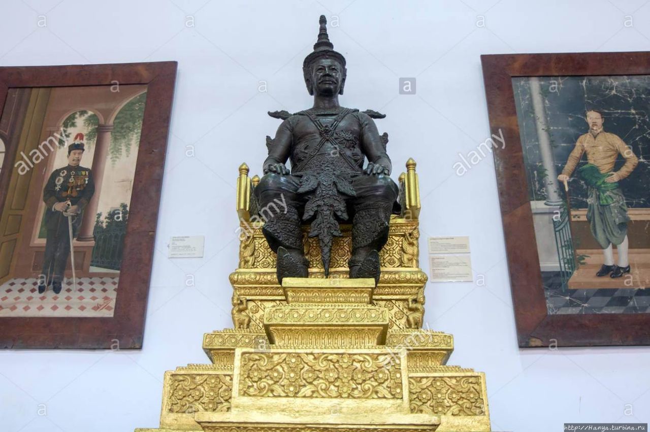 Статуя короля Сисовата в 