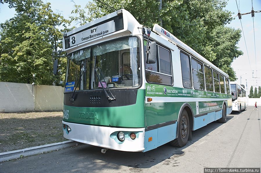 В Воронеже появился памятник троллейбусу 70-х Воронеж, Россия