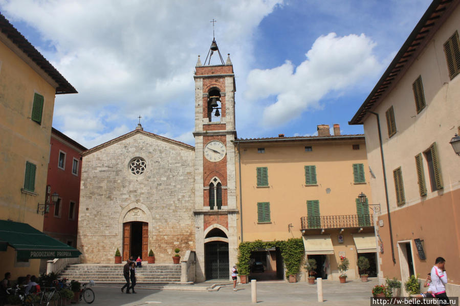 Chiesa di San Francesco. Сан-Куйрико-д'Орчия, Италия