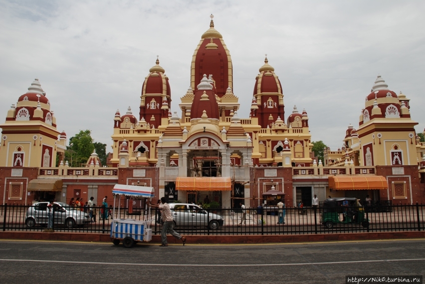 Храм Лакшми-Нараяны. Дели Индия