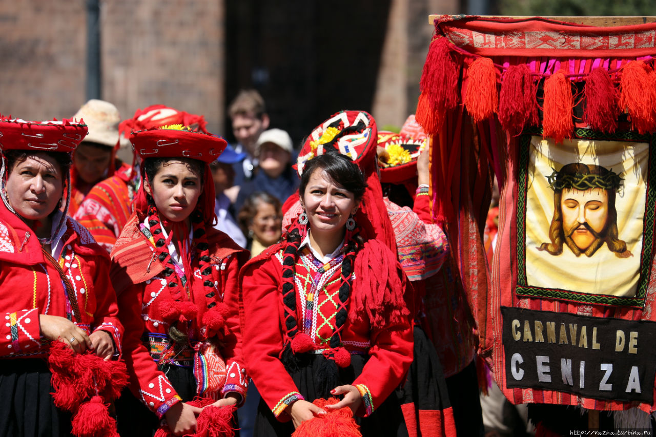 Карнавал на центральной площади Куско Куско, Перу