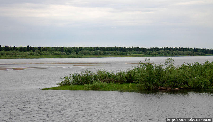 Место, где встречаются две реки — Мылва и Печора.