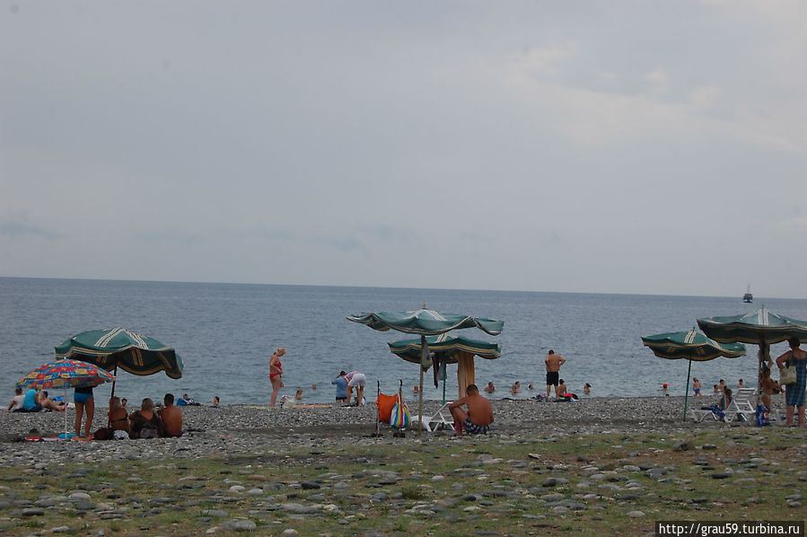 Многие считают, что пляж в Пицунде, лучше чем в Гагре Пицунда, Абхазия