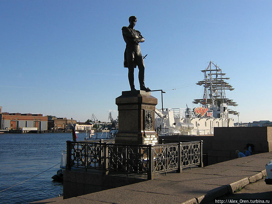 Памятник Крузенштерну был открыт 18 ноября 1873 года.