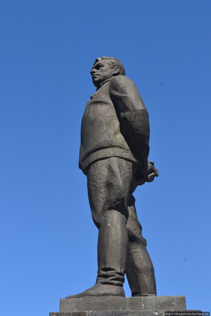 Памятник В. П. Чкалову Чкаловск, Россия