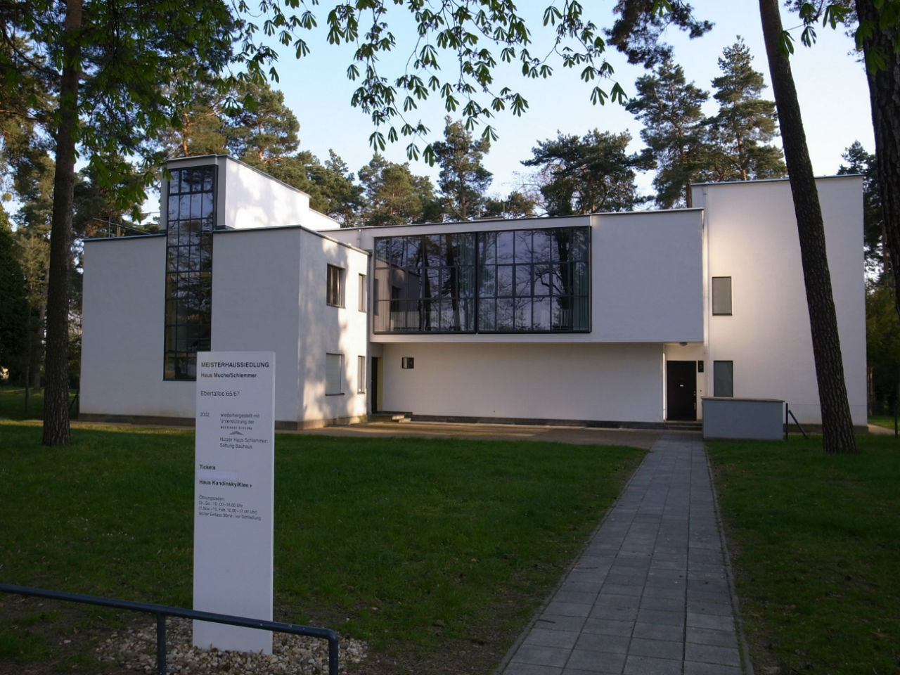 Дома Мастеров (группа из 7 домов) / The Masters’ Houses Dessau