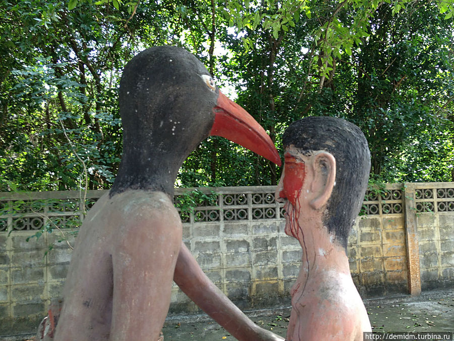 За мошенничество и хитрость.