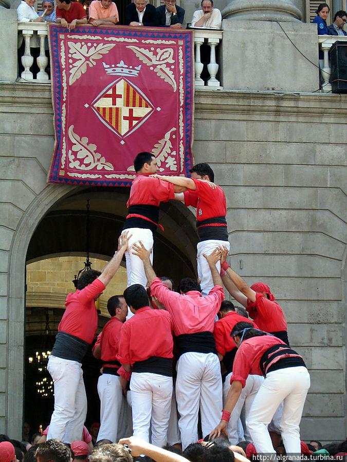 Символ сплочености каталонцев Барселона, Испания