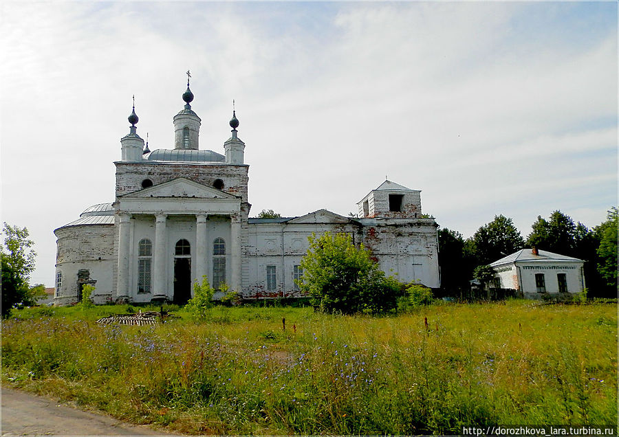 Церковь Троицы Живоначальной 1814г. Горбатов, Россия